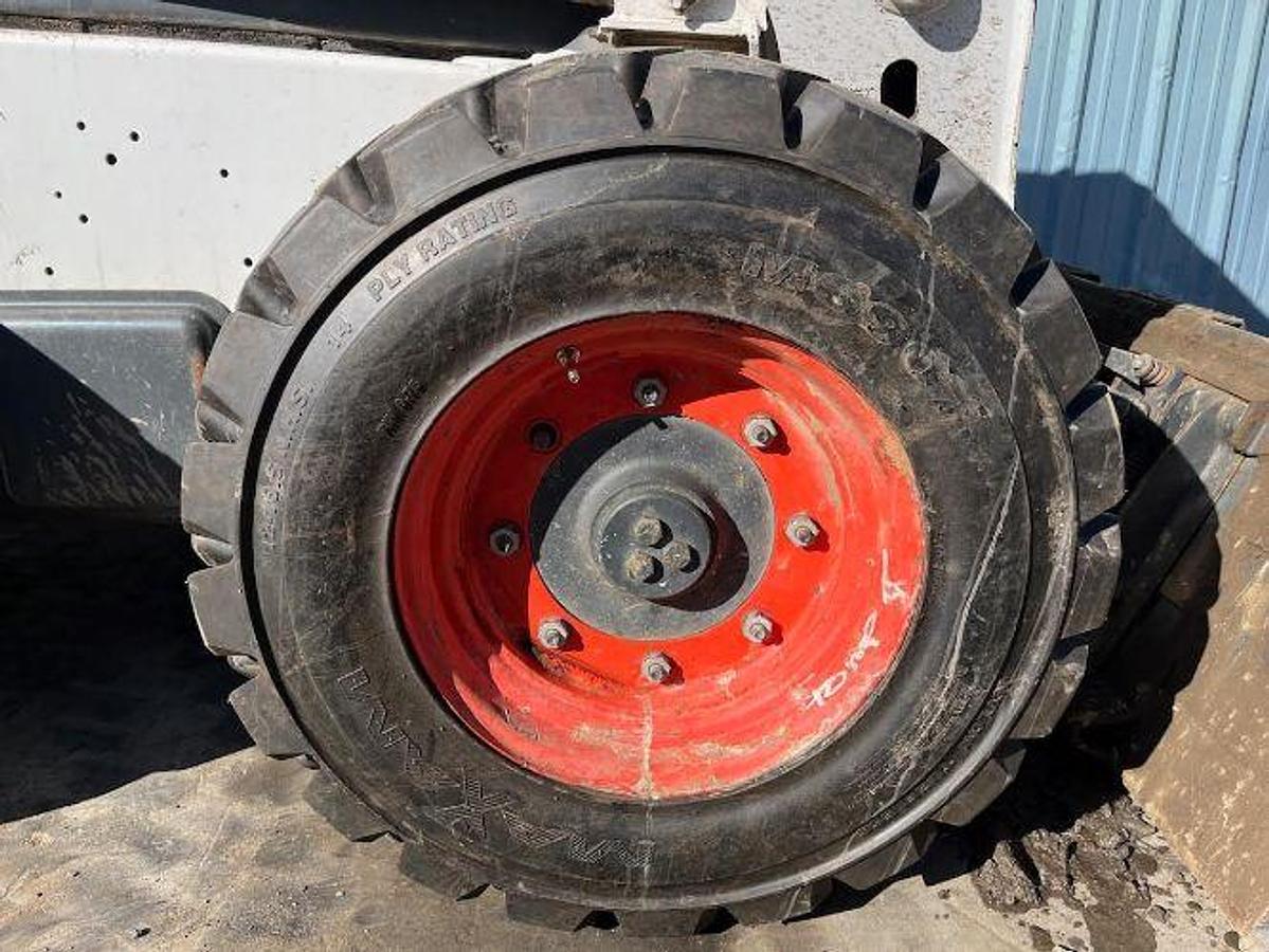 Used 2019 BOBCAT S740