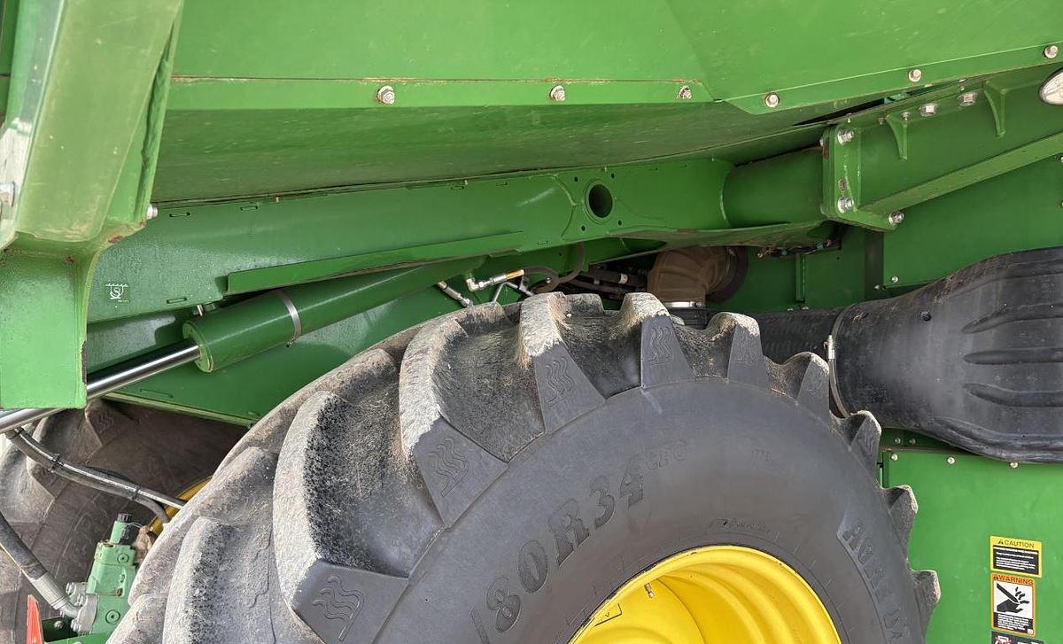 Used 2019 John Deere CP690 Cotton Picker