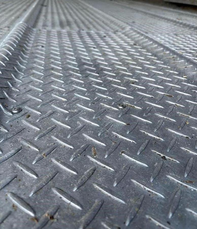 Used 2019 WILSON PSDCL-402H Livestock Trailer