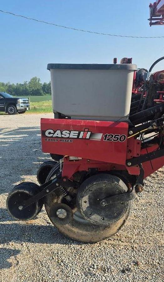 Used 2012 CASE IH 1250 Planter