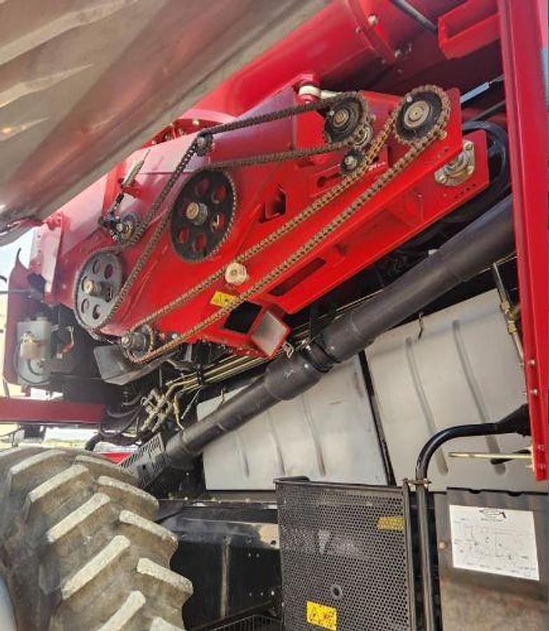 Used 2014 Case IH 8230