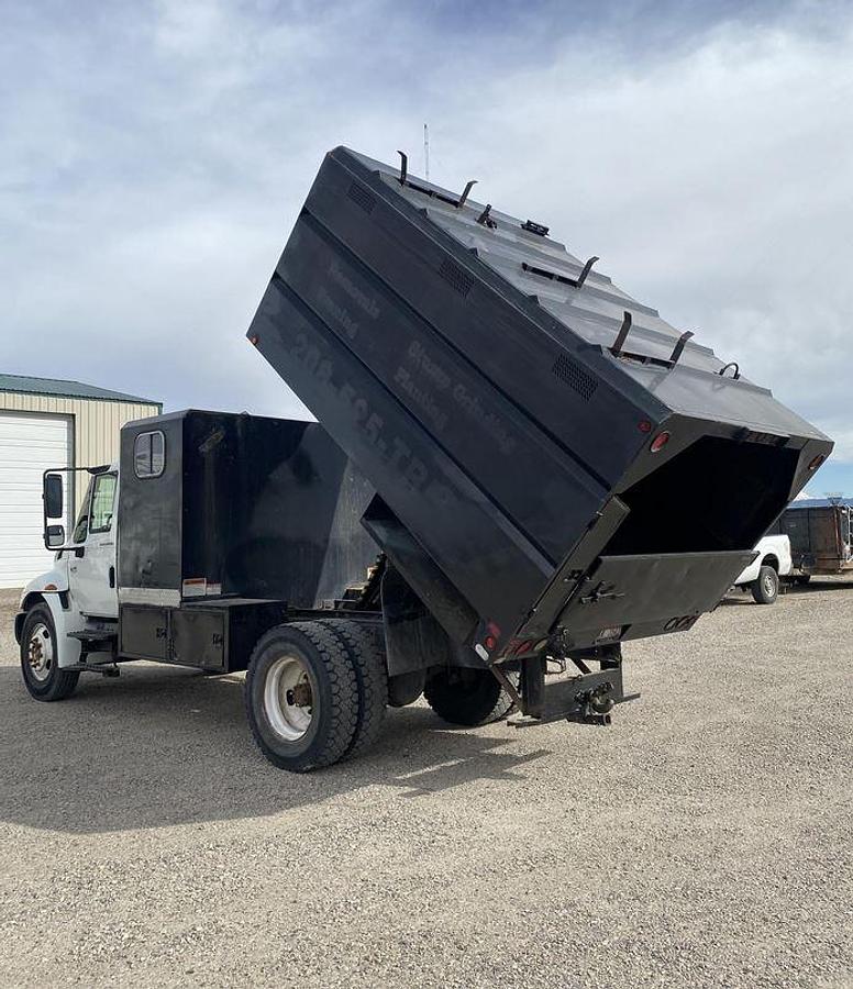 Used 2007 INTERNATIONAL DURASTAR 4300 Chipper Truck