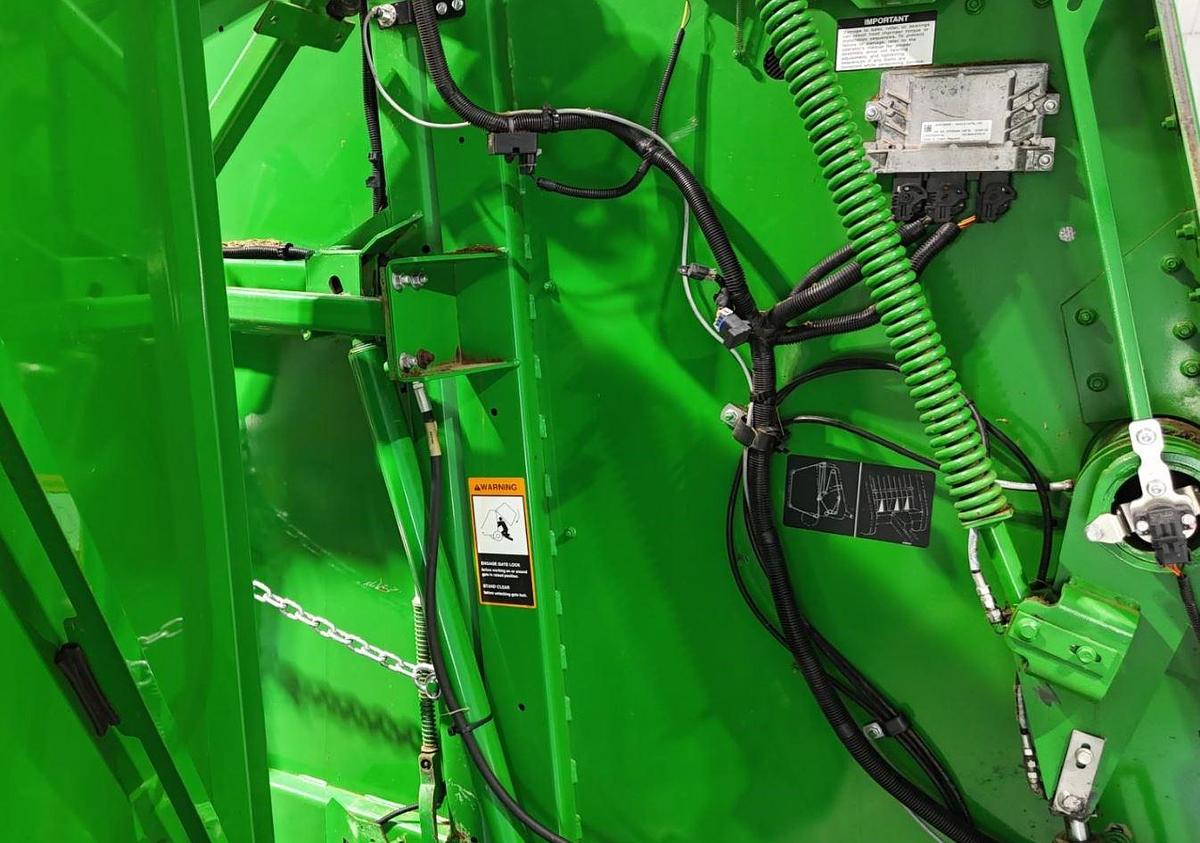 Used 2018 John Deere 560R Round Baler