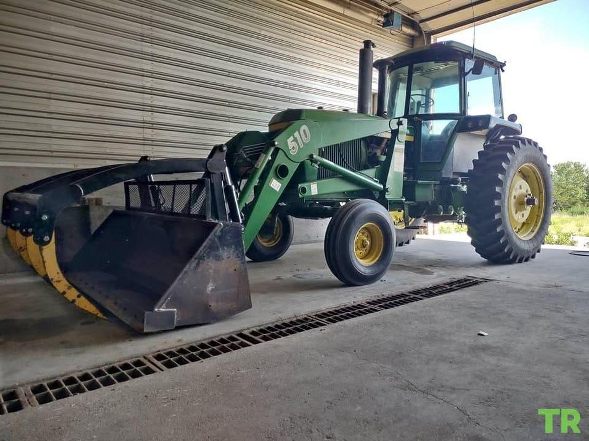 Used 1979 John Deere 4440