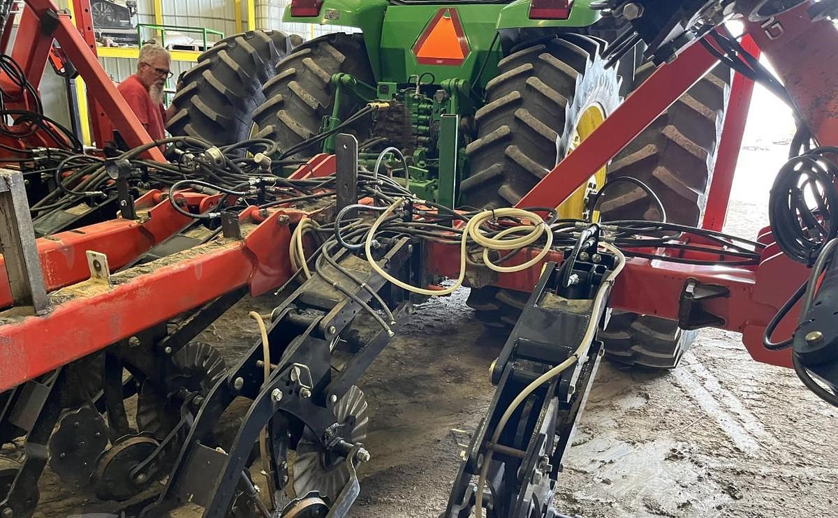 Used 2012 CUSTOM MADE 30 Anhydrous Fertilizer Applicator