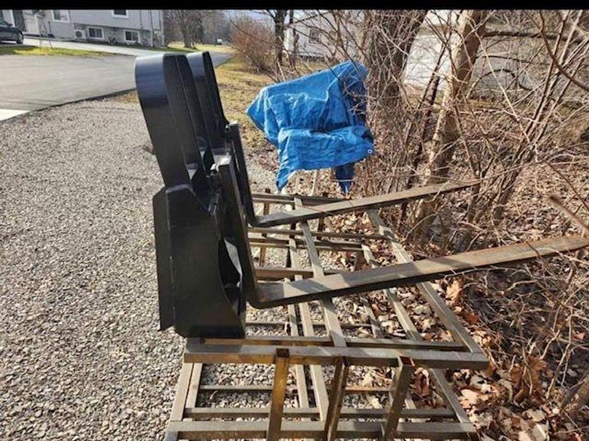 Used 2003 NEW HOLLAND TC35