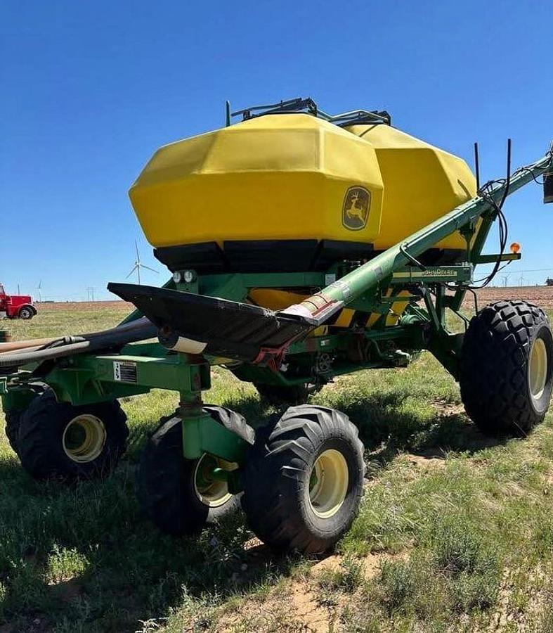 Used 1998 JOHN DEERE 1820 Seeder