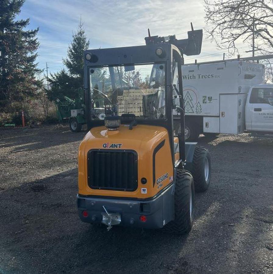 Used 2023 GIANT G2500 X-TRA HD