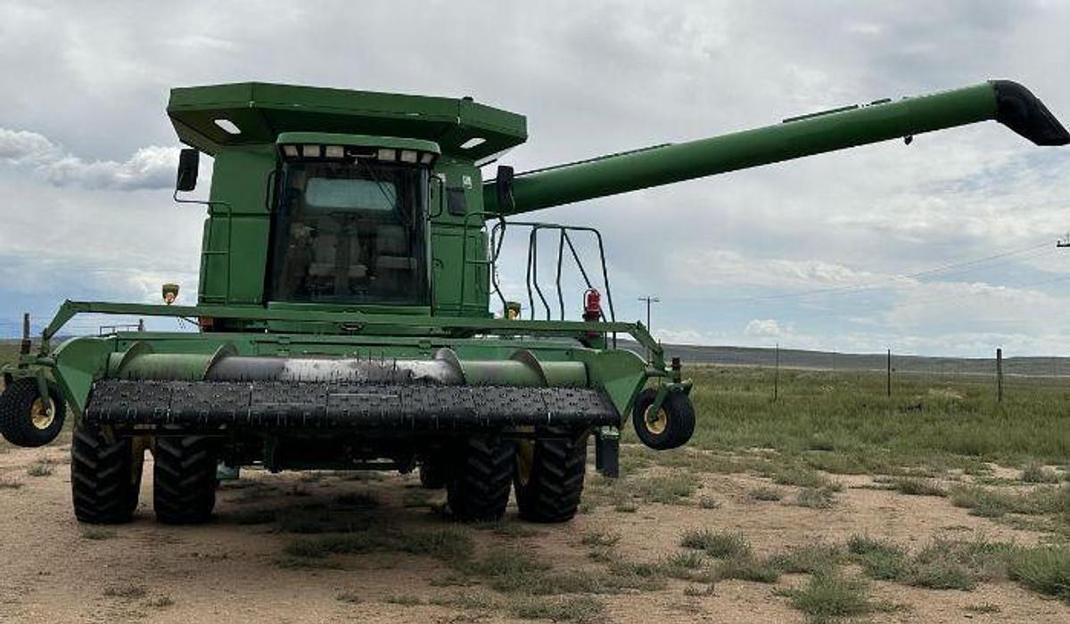 Used 2007 JOHN DEERE 9760 STS