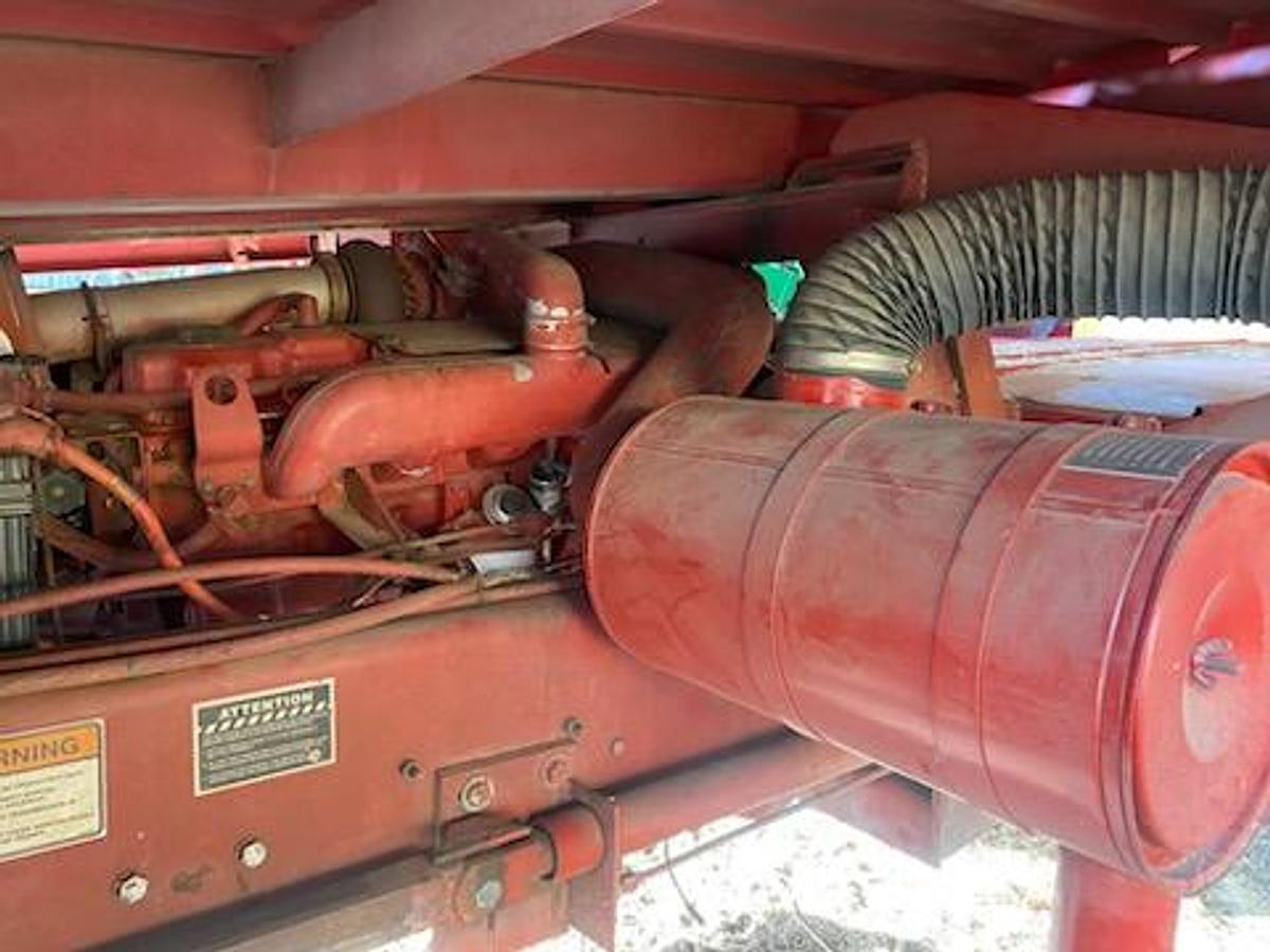 Used 1997 New Holland 1089 Bale Wagon