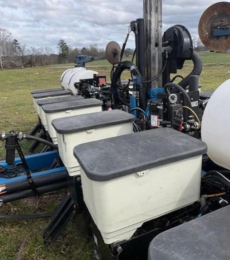 Used 2016 Kinze 3500