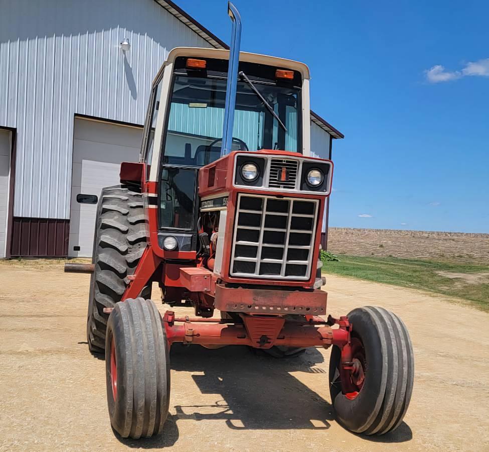 Used 1976 International 1586 Tractor