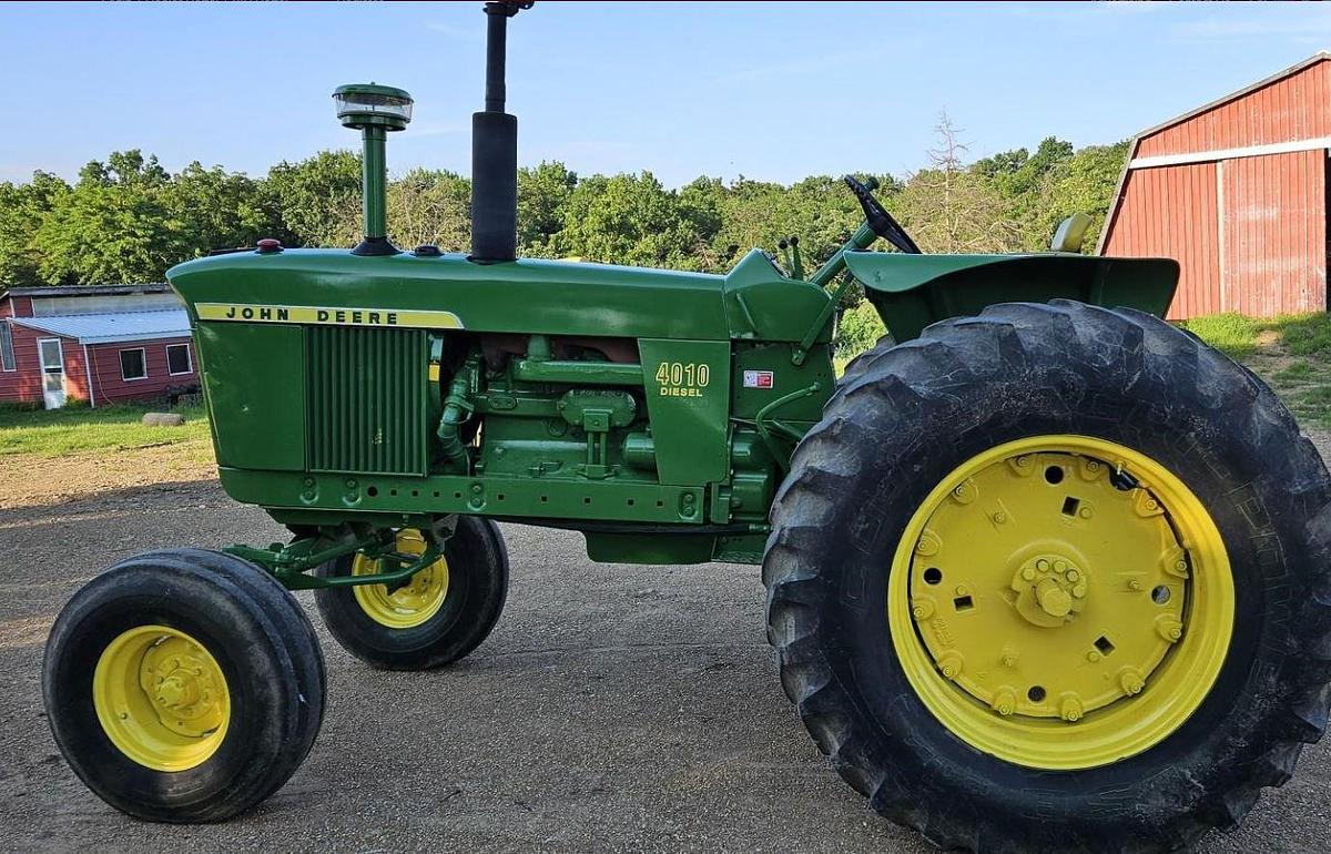 Used 1963 John Deere 4010 Tractor