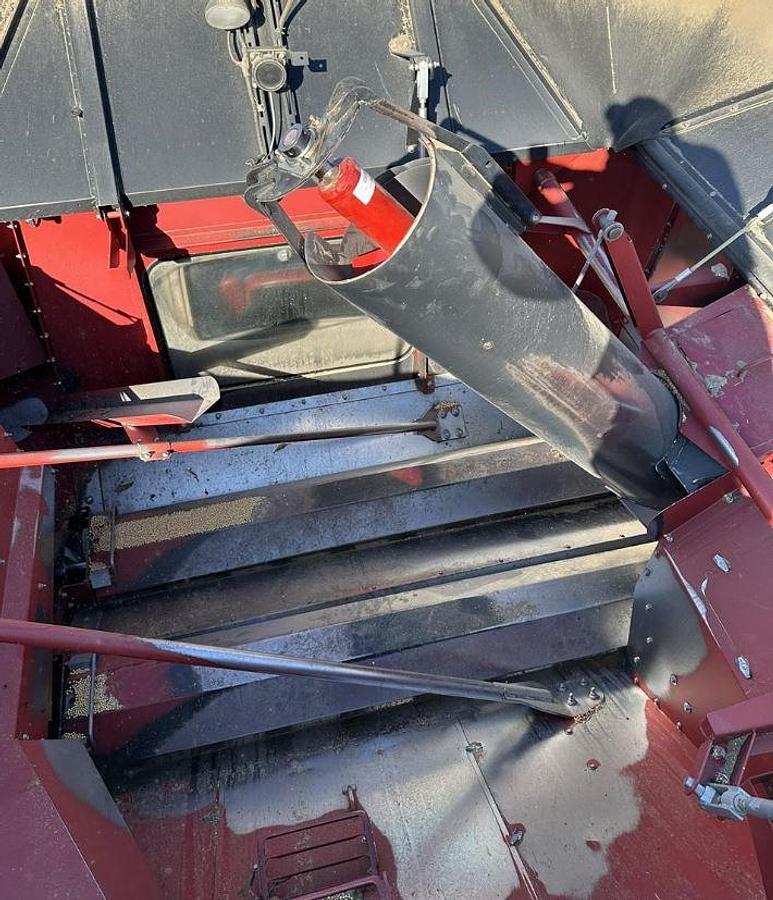 Used 2016 Case IH 8240