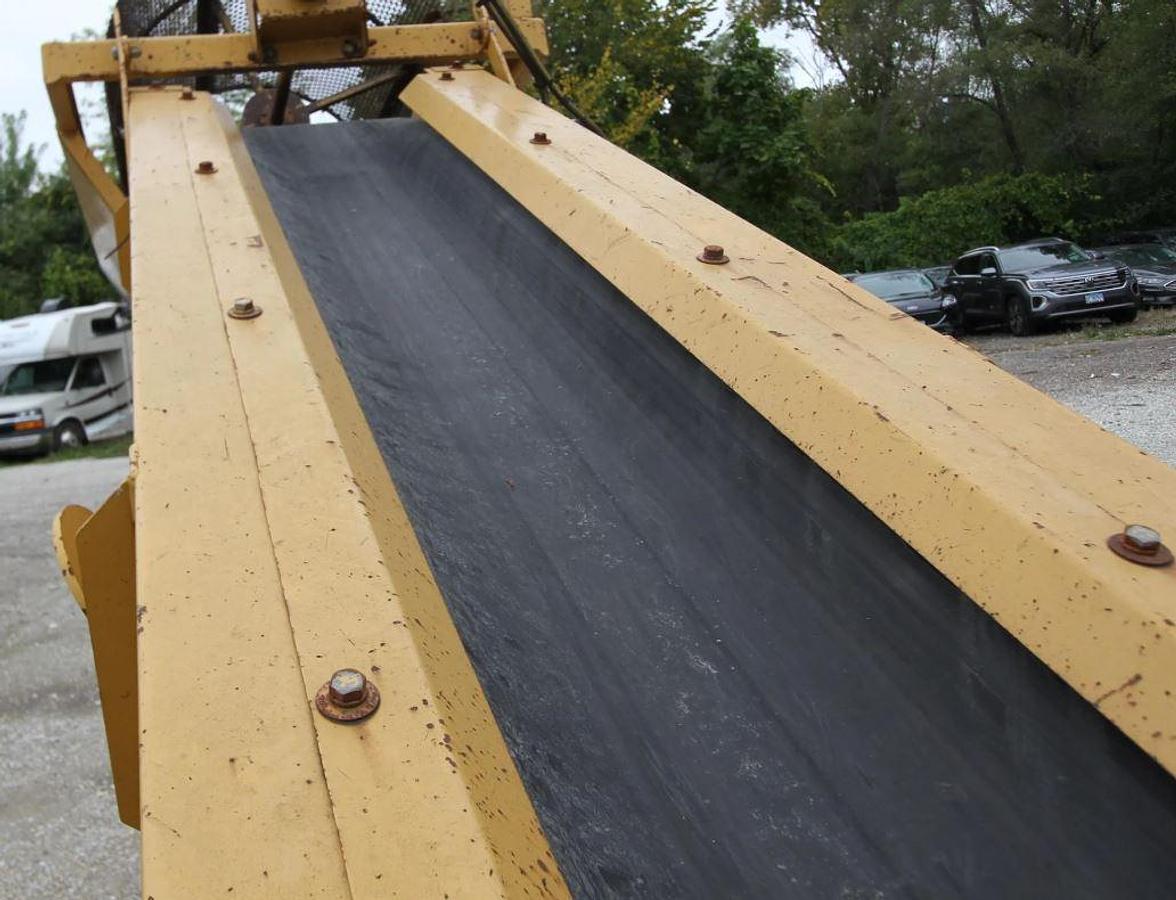 Used 2013 Screen Machine Might 2