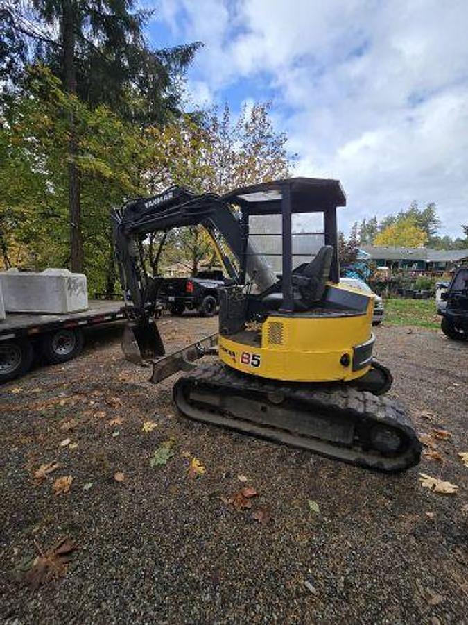 Used 1998 Yanmar B5 Excavator