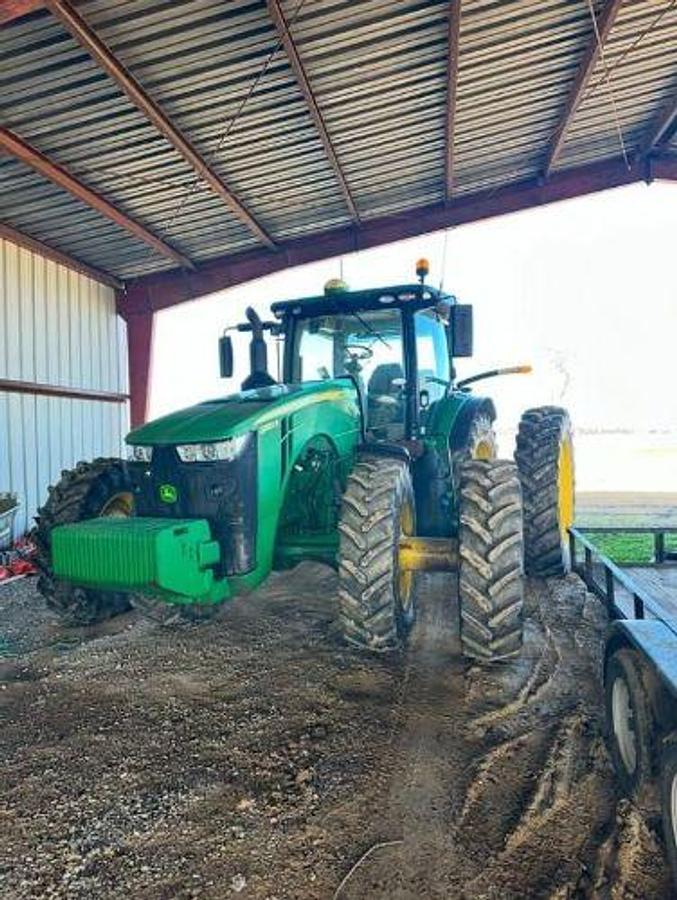 Used 2018 JOHN DEERE 8320R