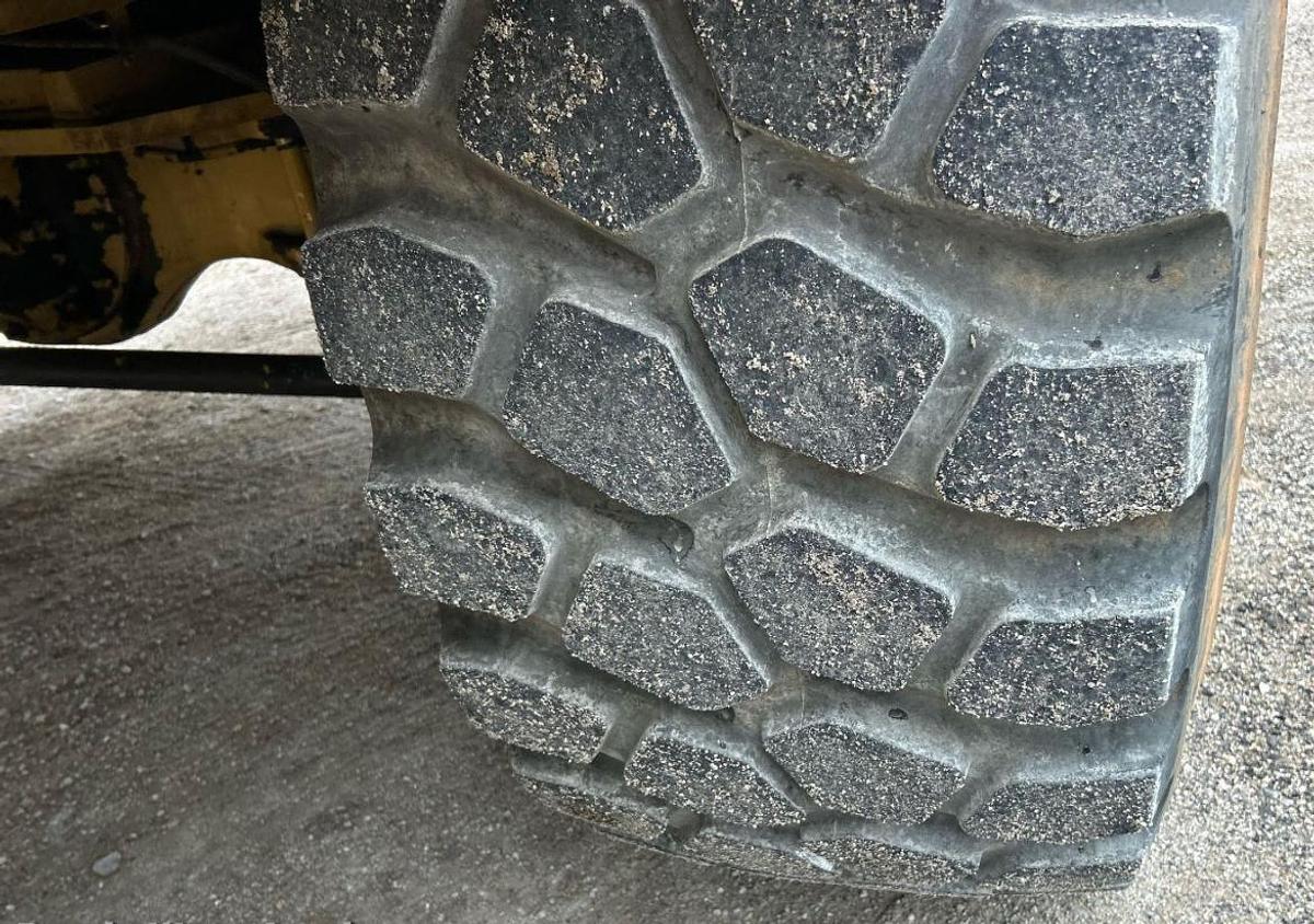 Used 1998 Grove RT635C Terrain Crane