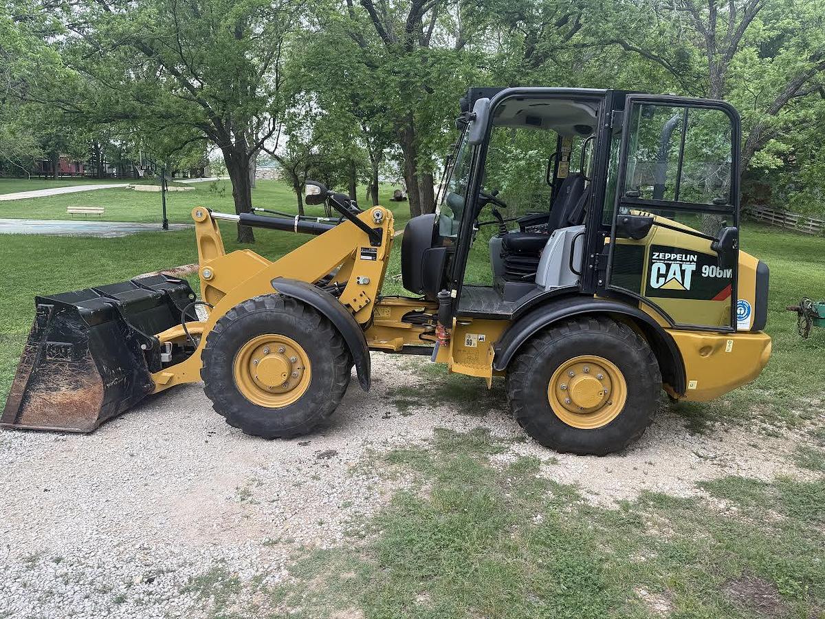 Used 2019 Caterpillar 906m