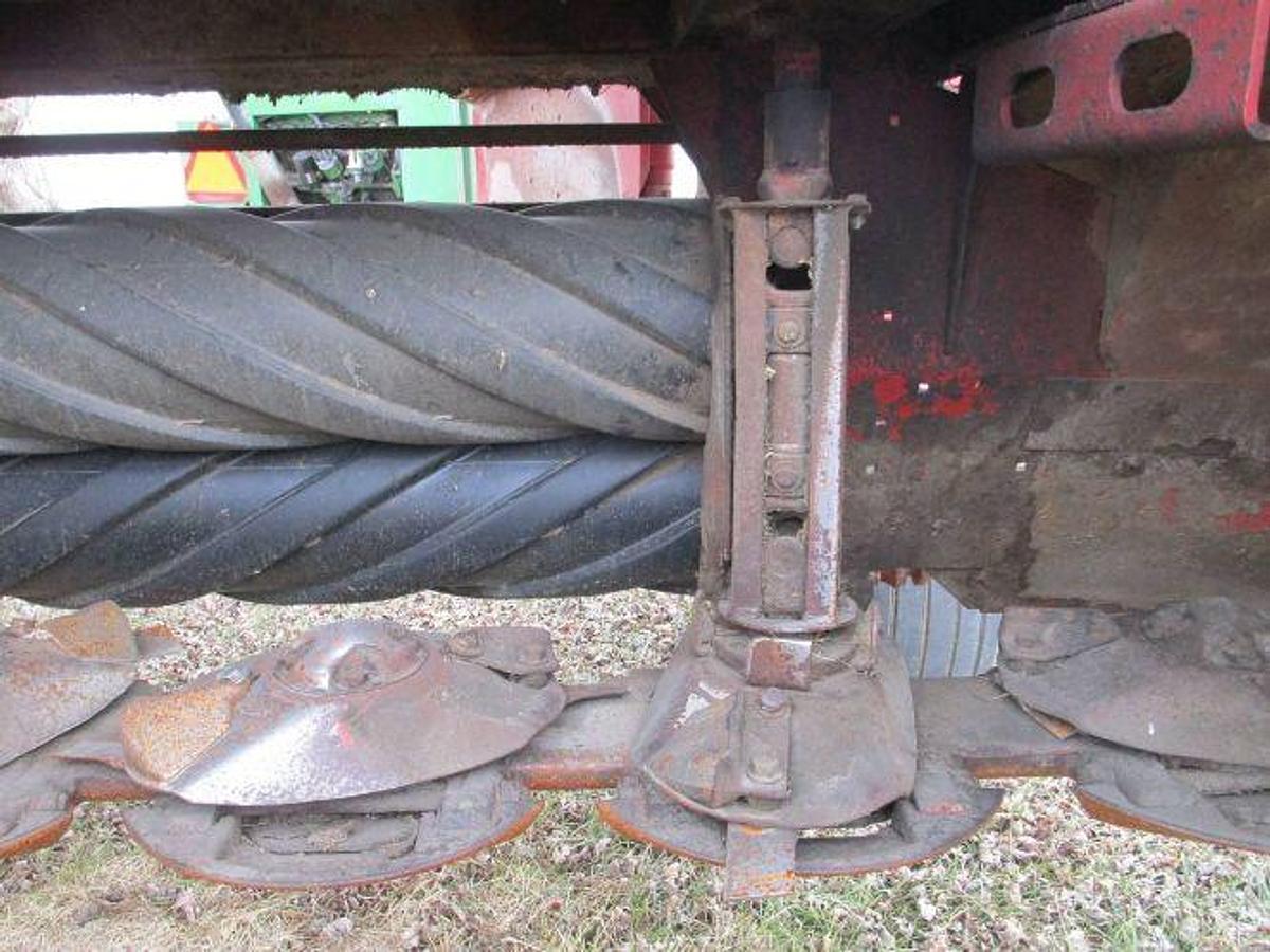 Used 2000 NEW HOLLAND H7450