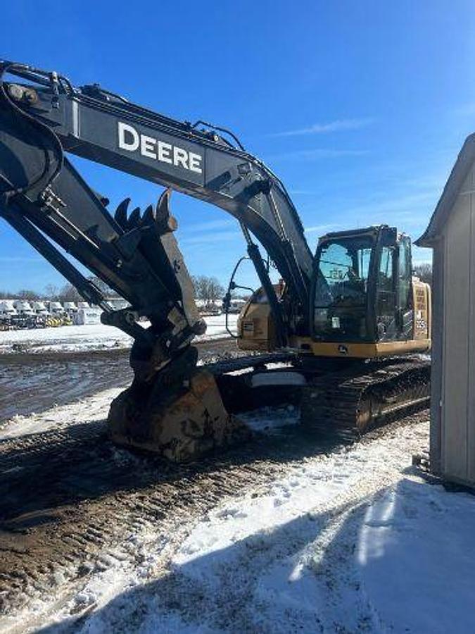 Used 2013 JOHN DEERE 225DLC