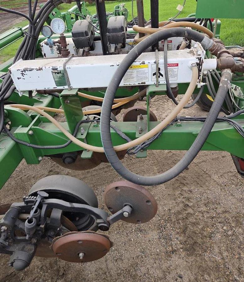 Used 2009 John Deere 2510H