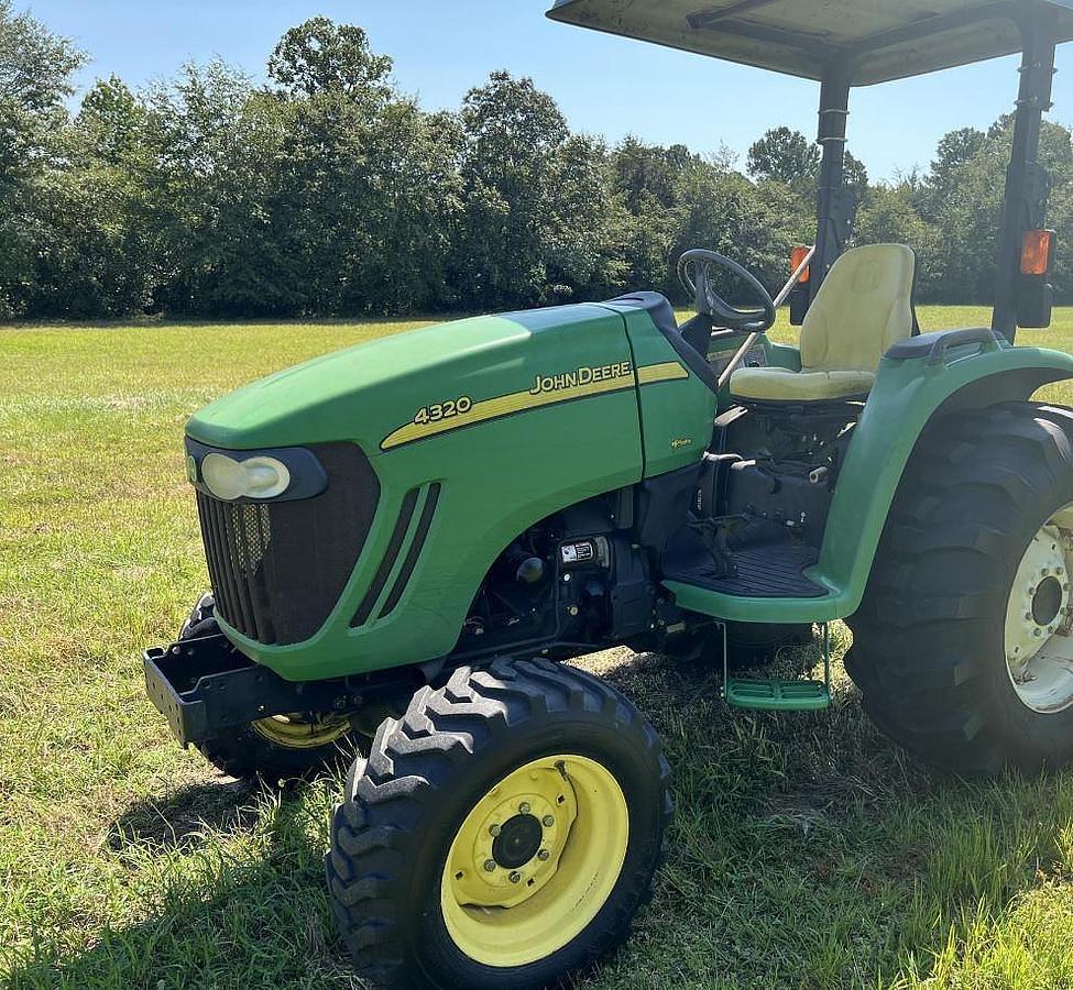 Used 2007 John Deere 4320