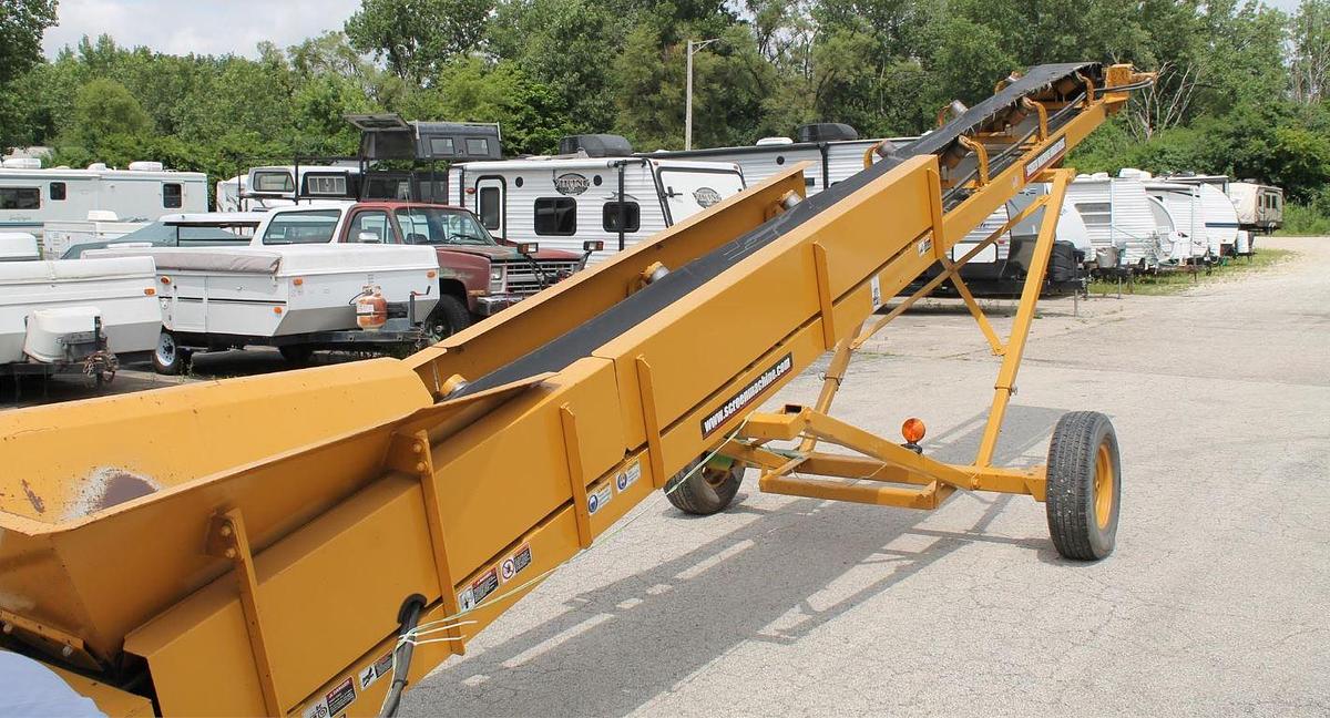 Used 2013 Screen Machine Might 2