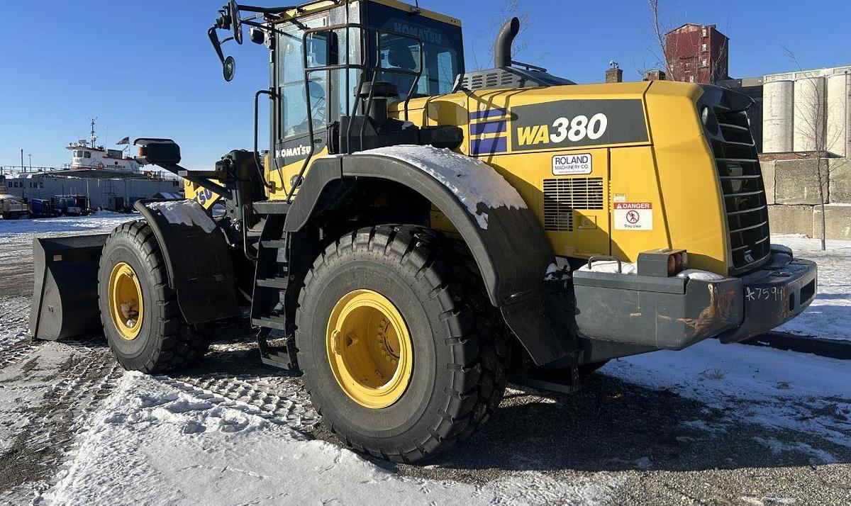 Used 2021 Komatsu Wa380
