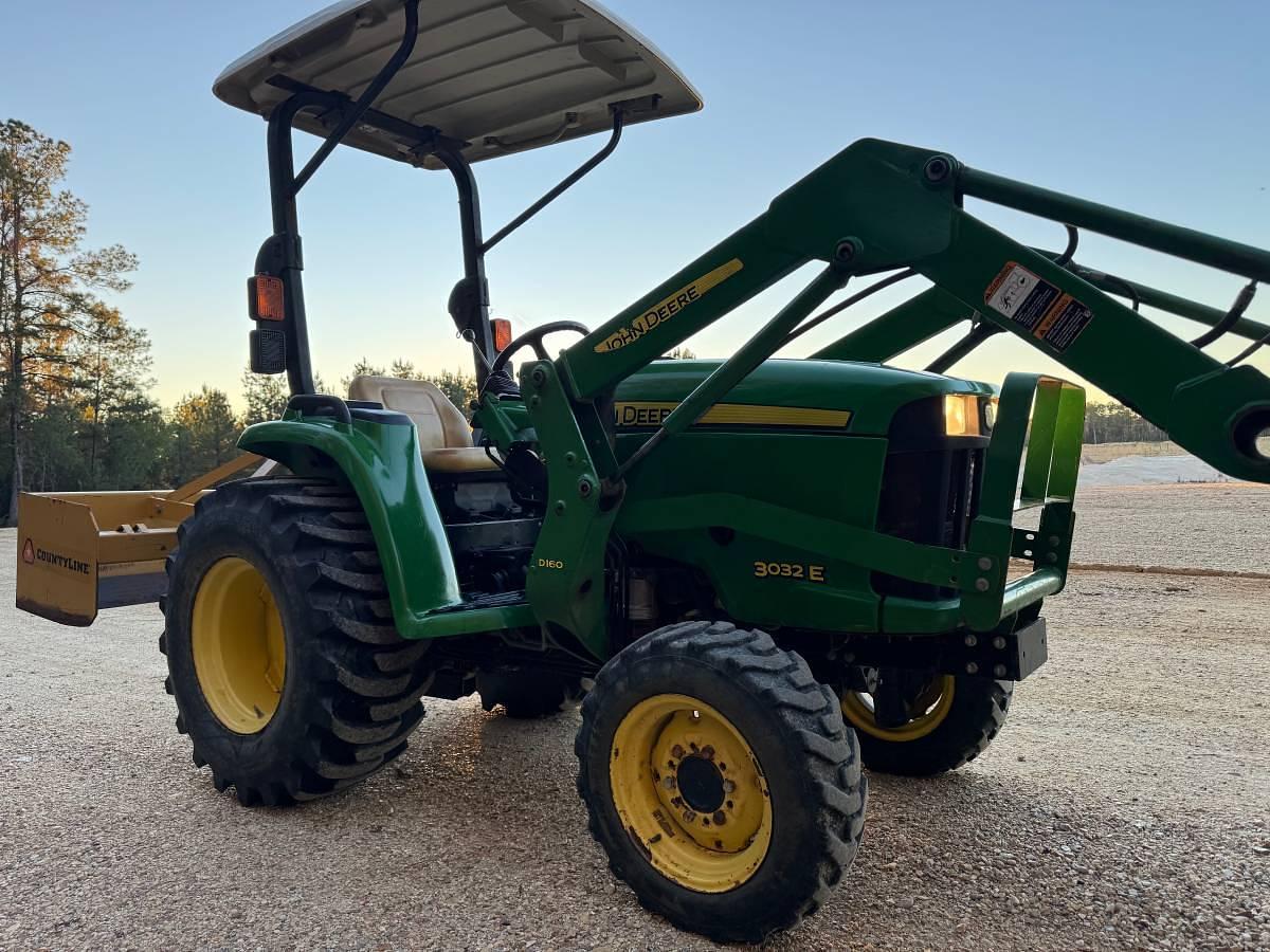 Used 2018 John Deere 3032E 4X4