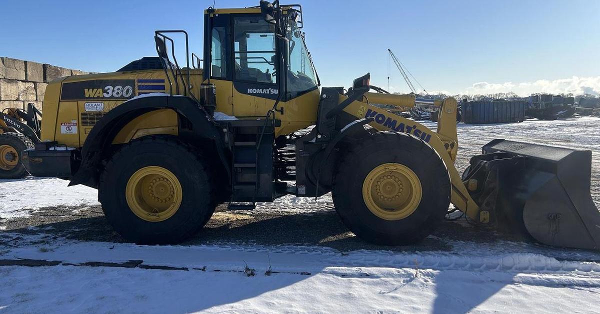Used 2021 Komatsu Wa380