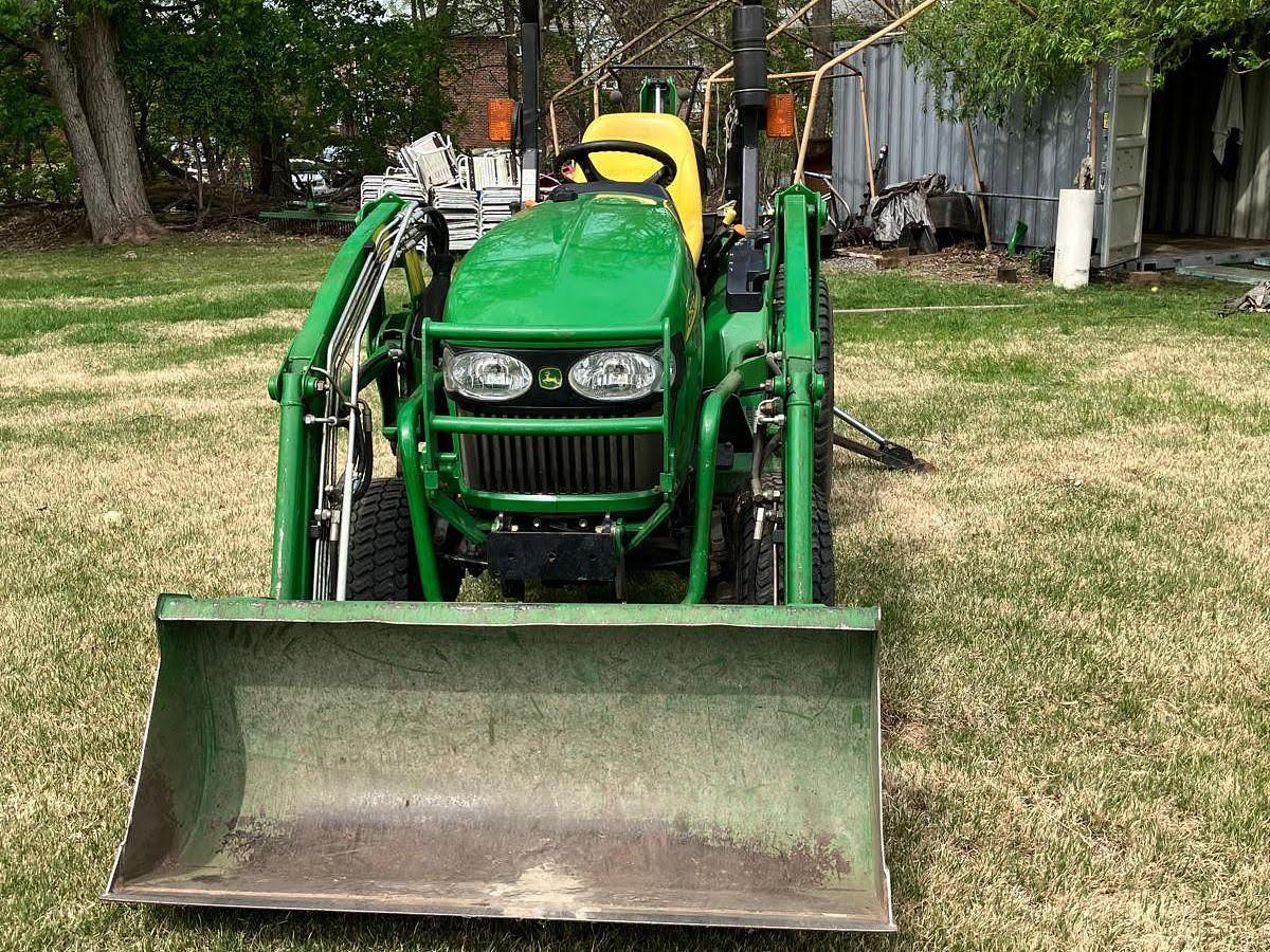 Used 2008 John Deere 2520 Tractor