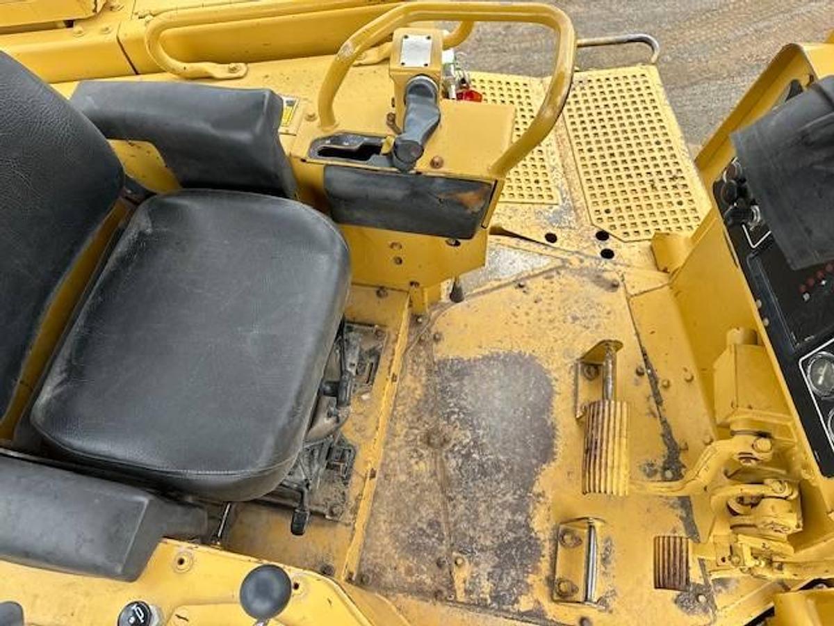 Used 1980 Caterpillar D6H Dozer