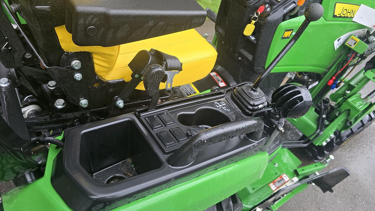 Used 2023 John Deere 2025R