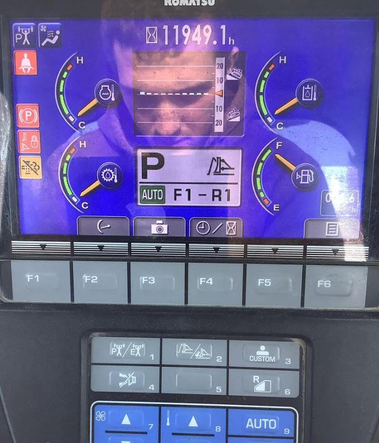 Used 2012 Komatsu D65PX-17