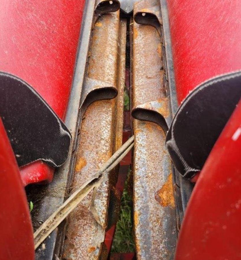 Used 2006 Case IH 2412 Row Crop Header