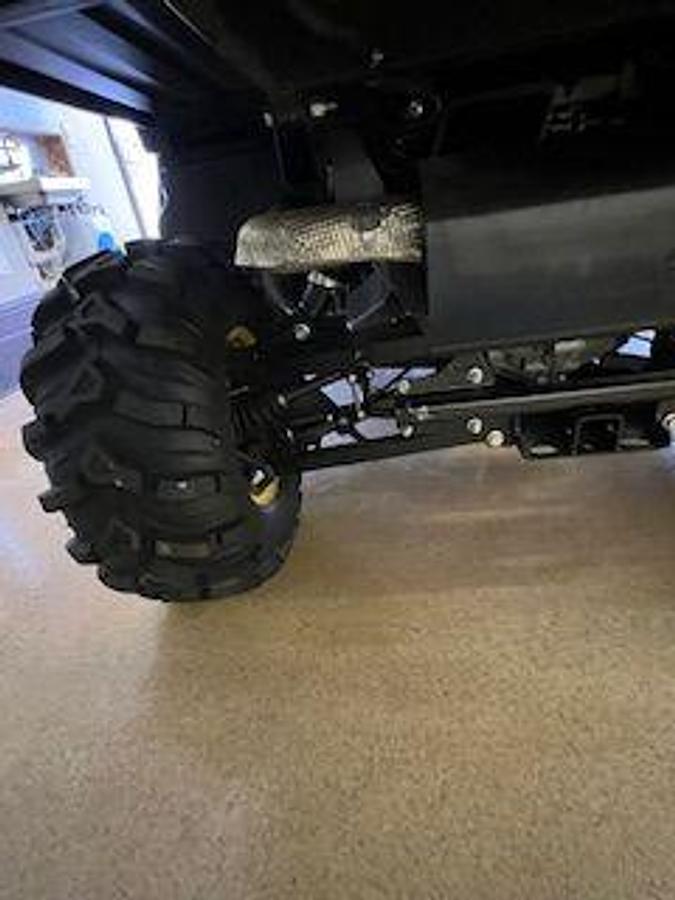 Used 2018 JOHN DEERE XUV835M