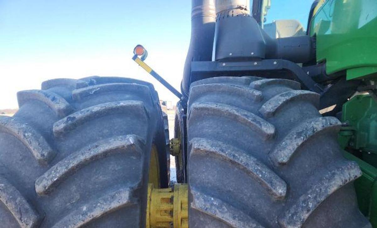 Used 2010 JOHN DEERE 9430