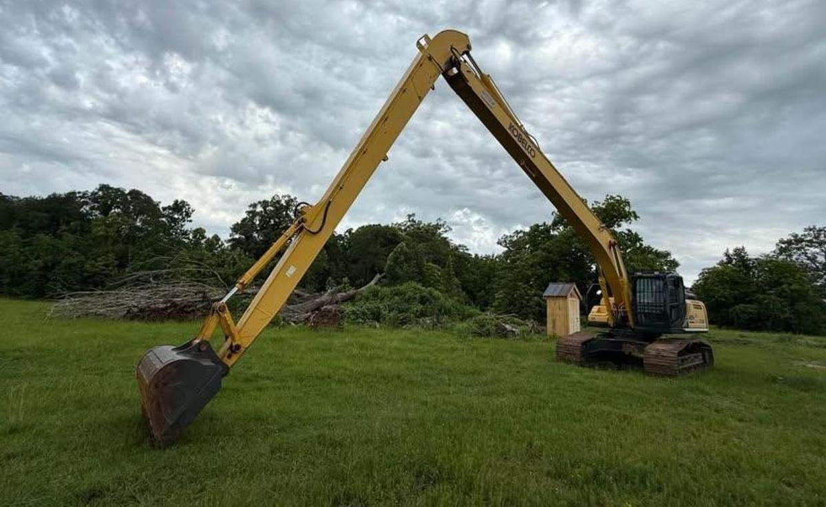 Used 2022 Kobelco Sk300