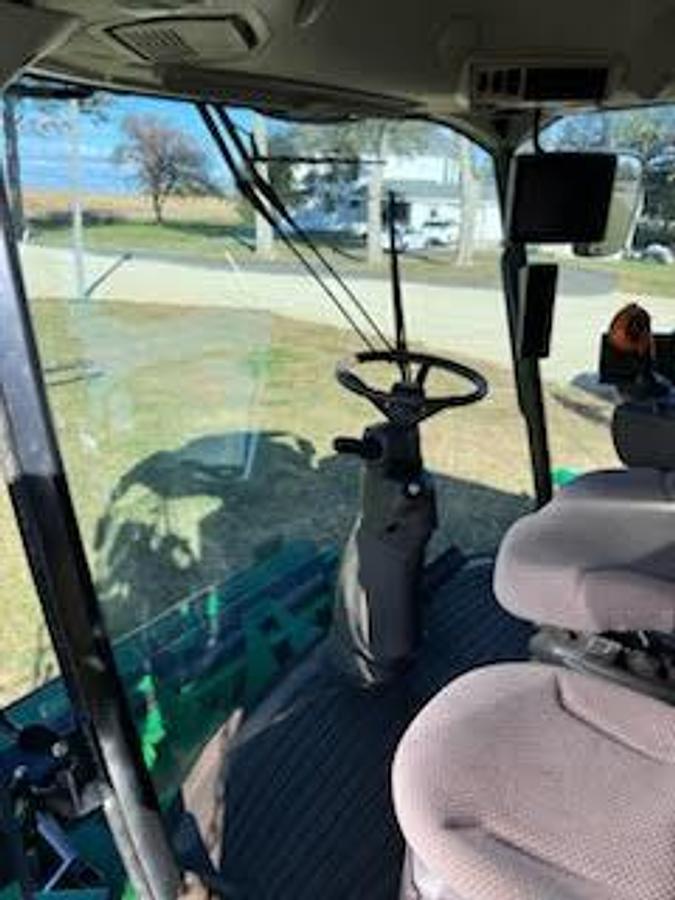 Used 2014 John Deere S670 Combine