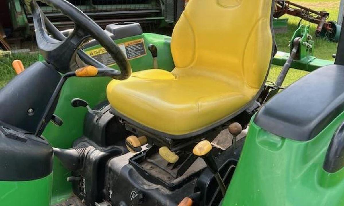 Used 2004 John Deere 4120
