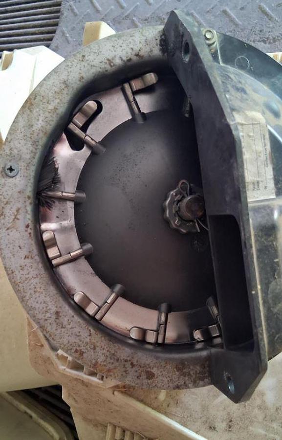 Used 2009 Kinze 3600 Planter
