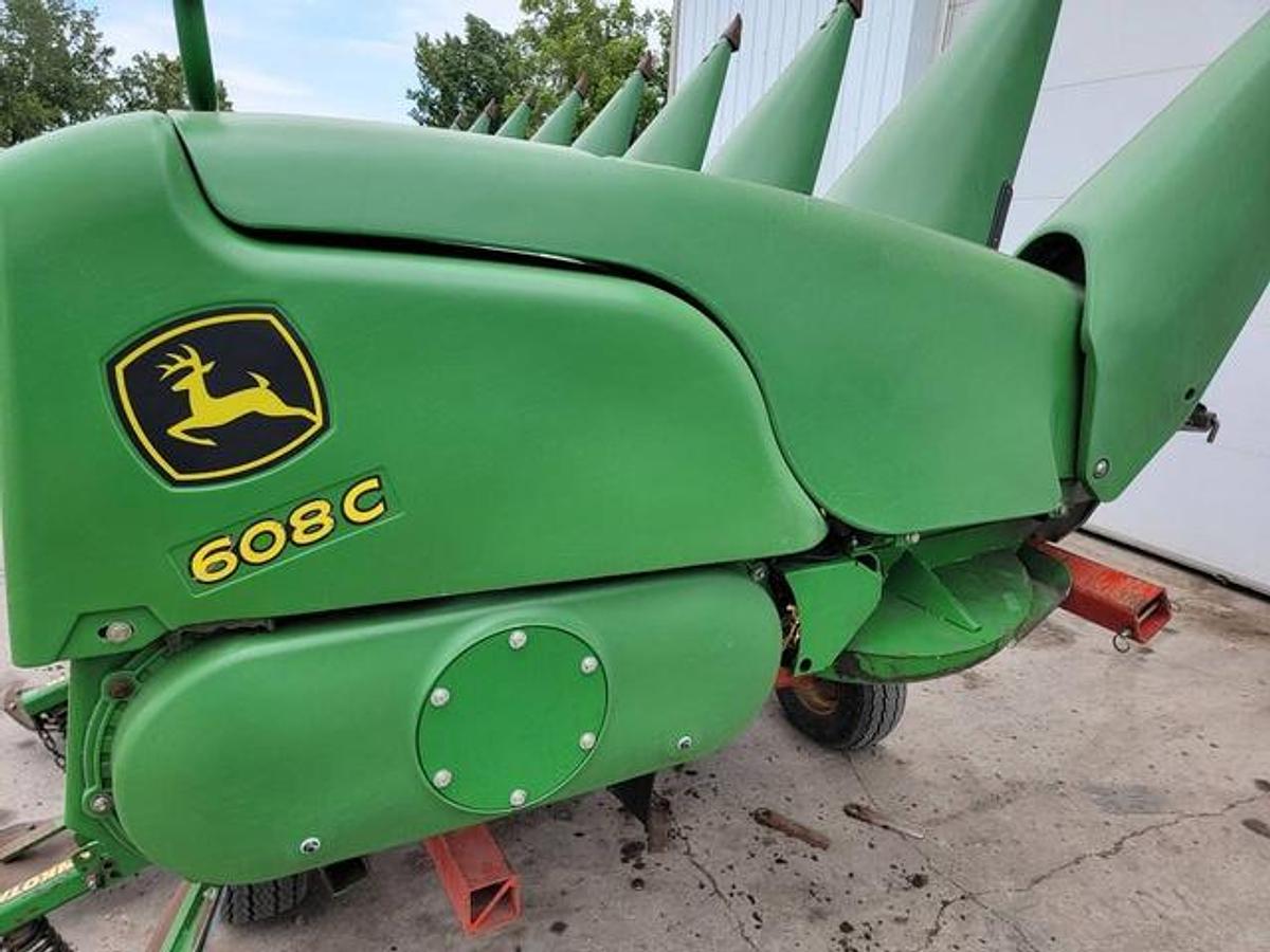 Used 2013 John Deere 608C Chopping Corn Head
