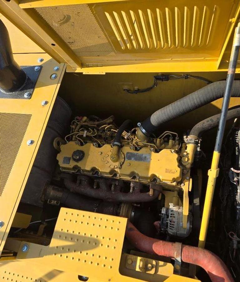 Used 2021 Caterpillar 330