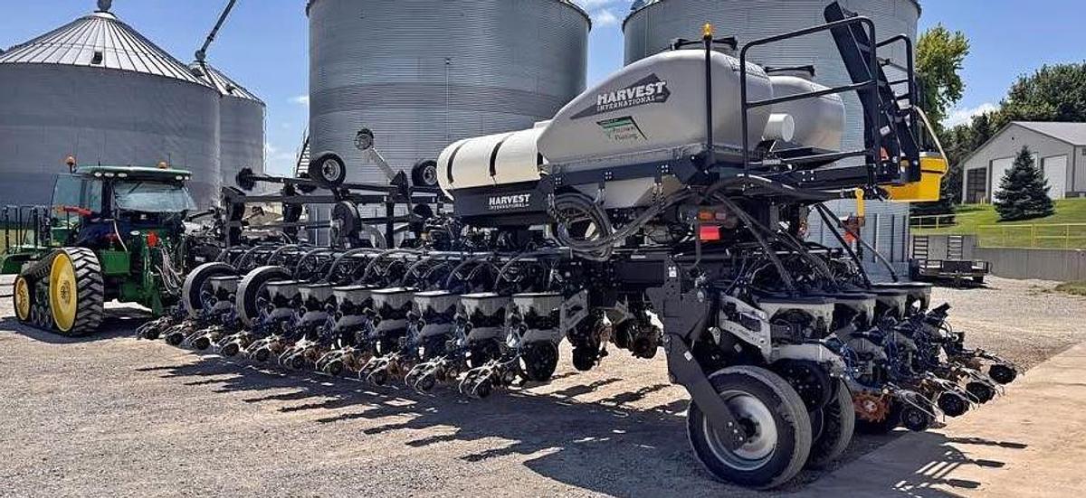 Used 2022 Harvest International Pb 6030brt Tractor