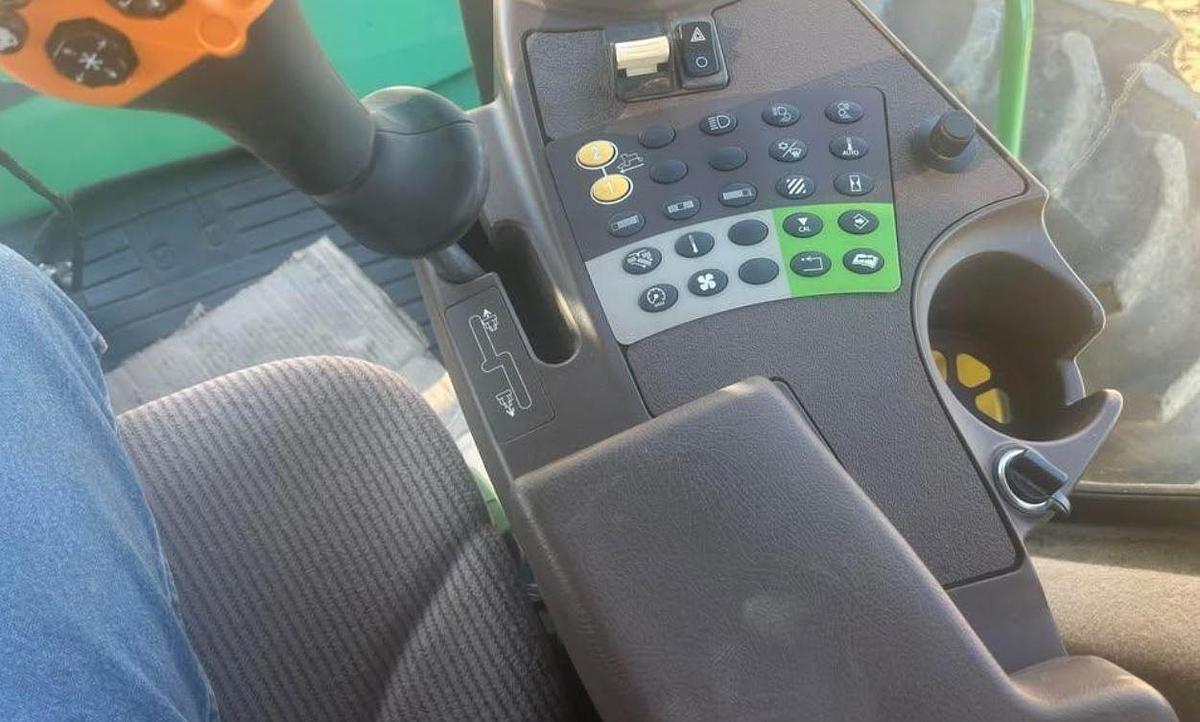 Used 2010 John Deere R450