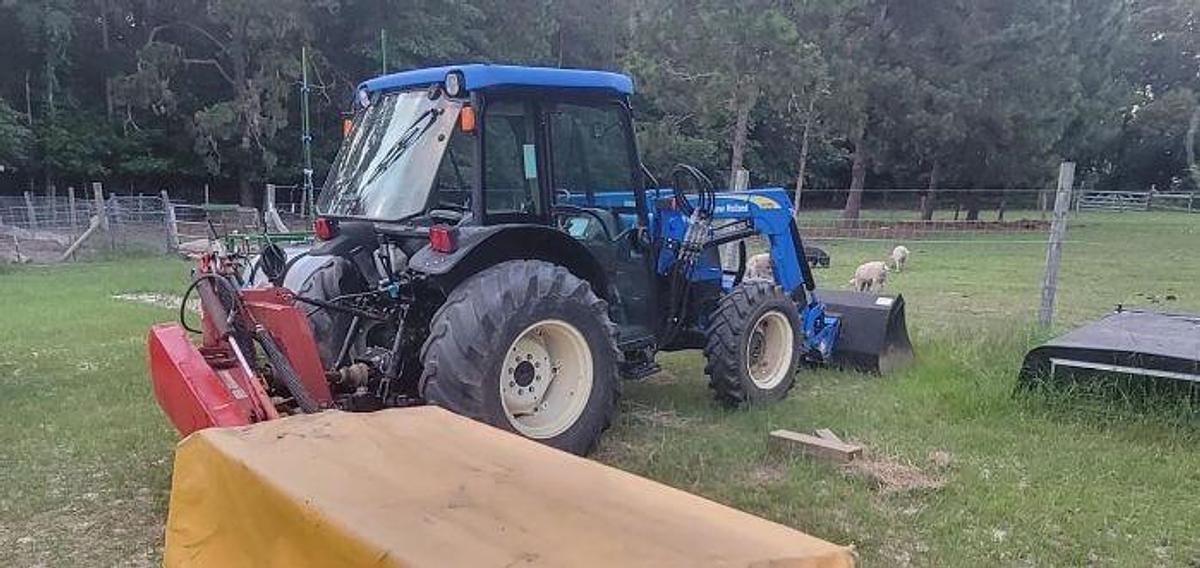 Used 2006 NEW HOLLAND TN75DA