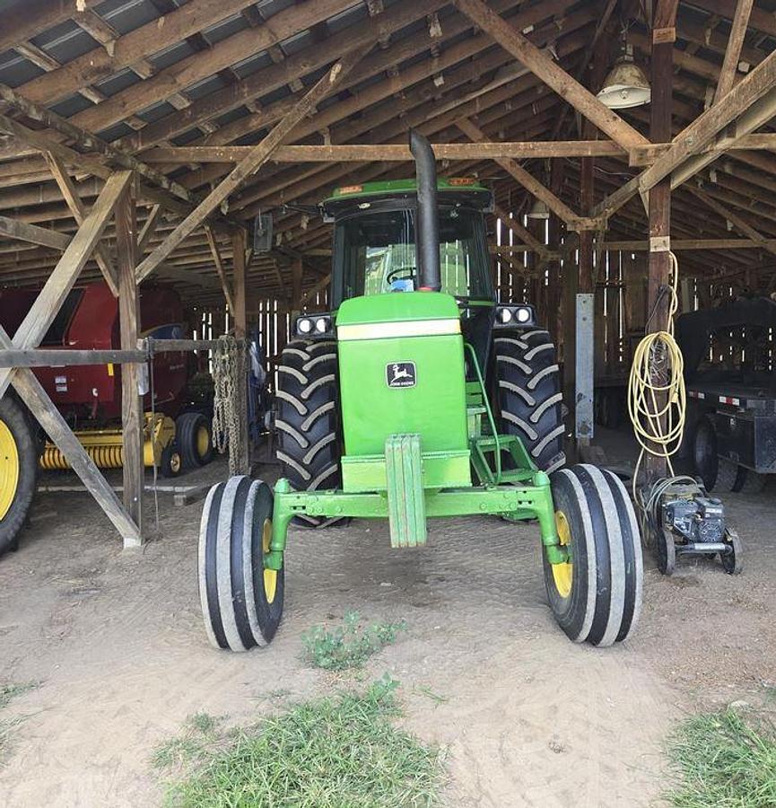Used 1974 JOHN DEERE 4430