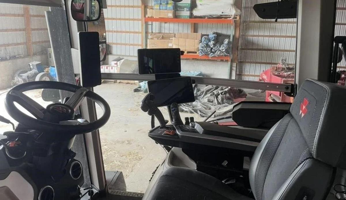 Used 2023 MASSEY FERGUSON 8S.285