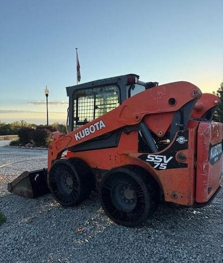 Used 2016 KUBOTA SSV75 Wheel Skid Steer